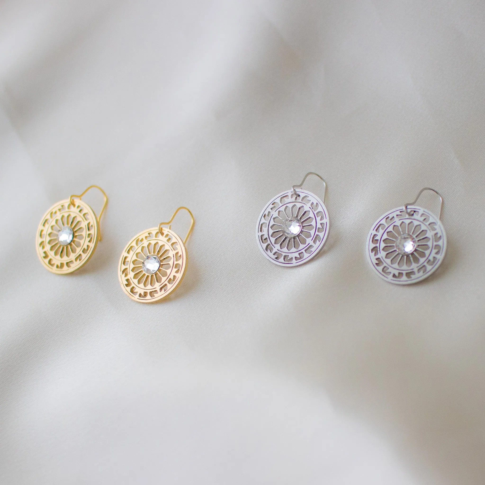 1-dots simple earrings
