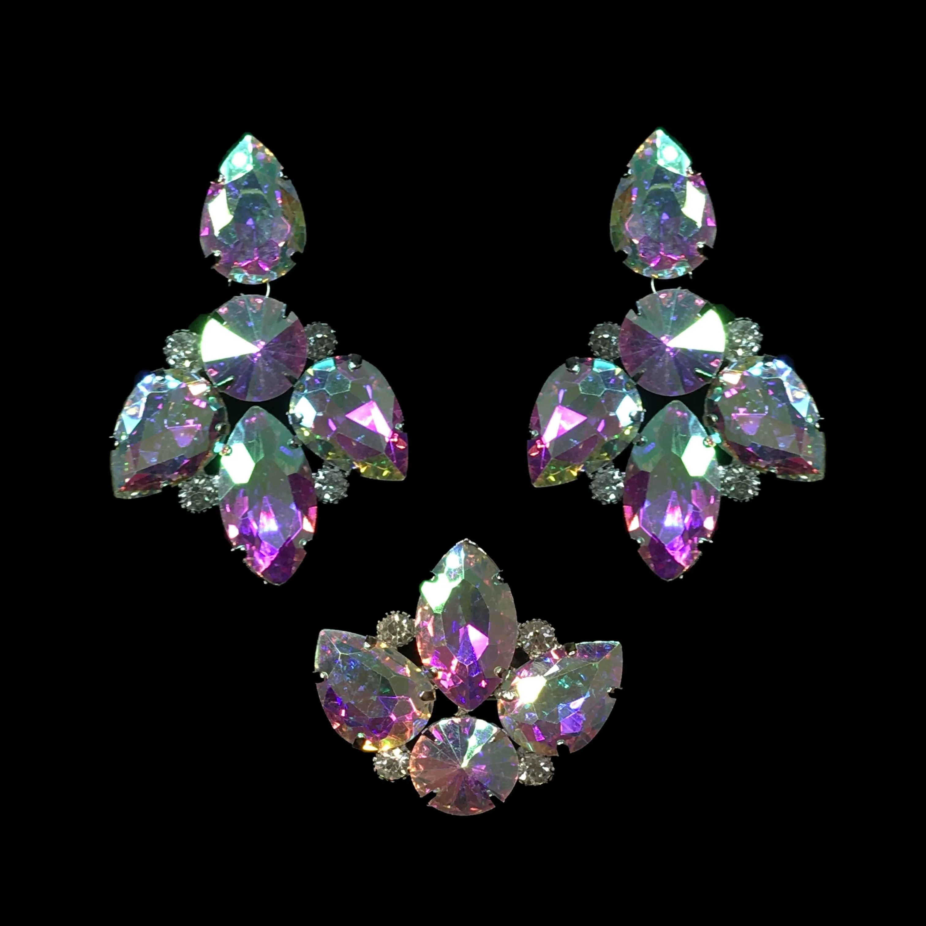 AB Crystal Simple Tear Drop Ring