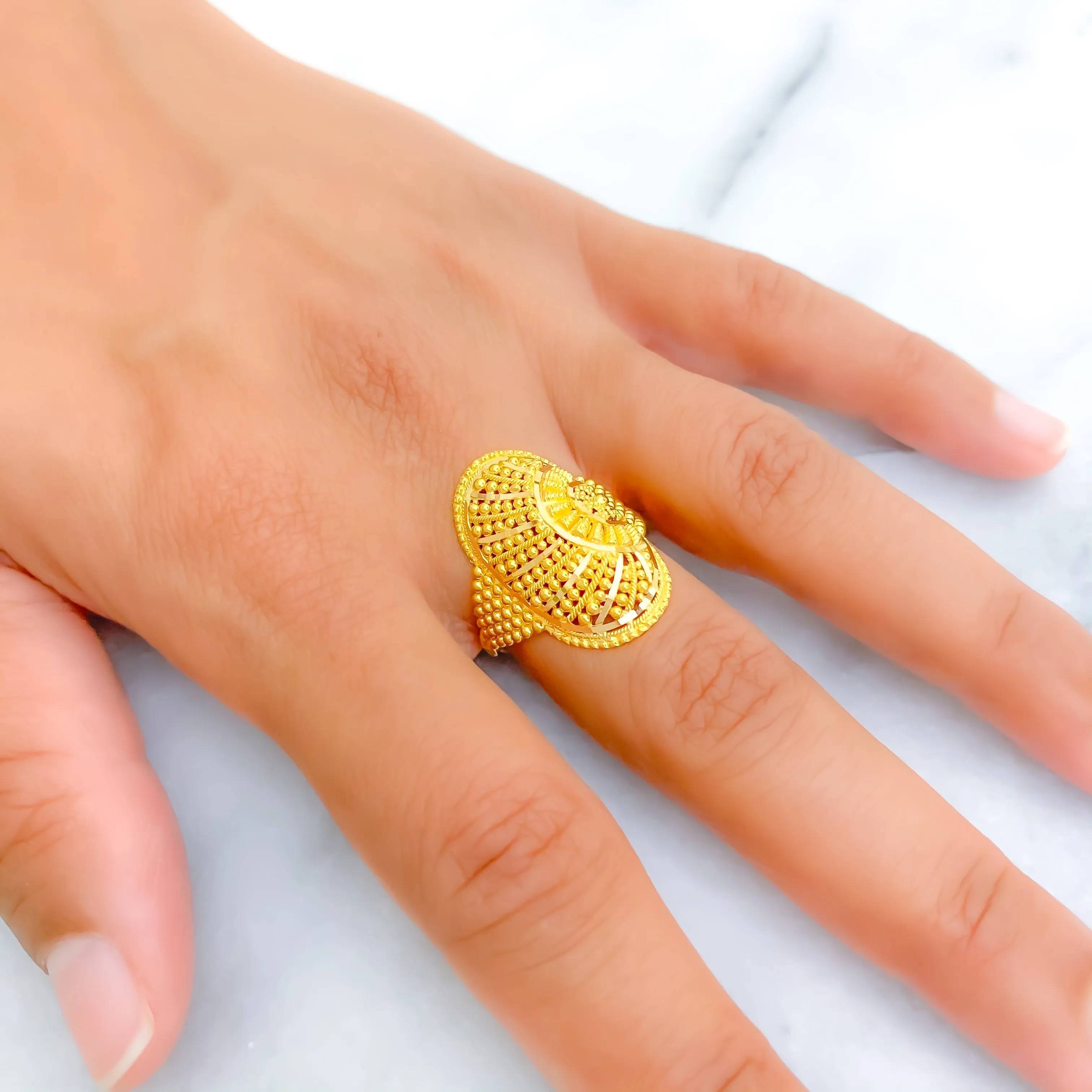 Alternating Beaded Oval 22K Gold Ring
