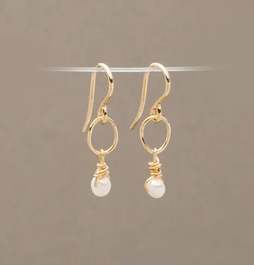 Armitage Simple Link with Pearl Drop Earrings