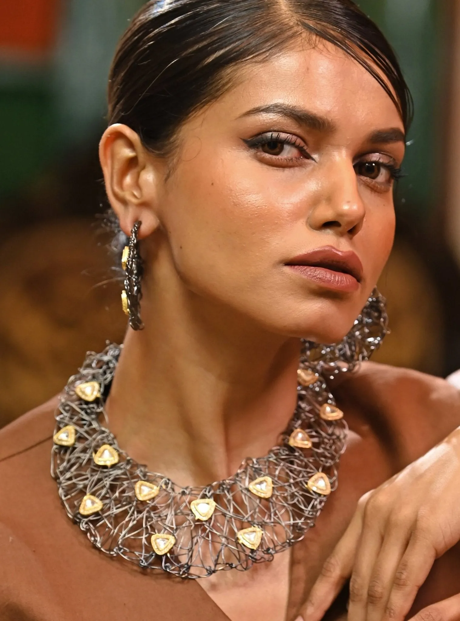 Black Rhodium Wire Mesh Kundan And Polki Necklace