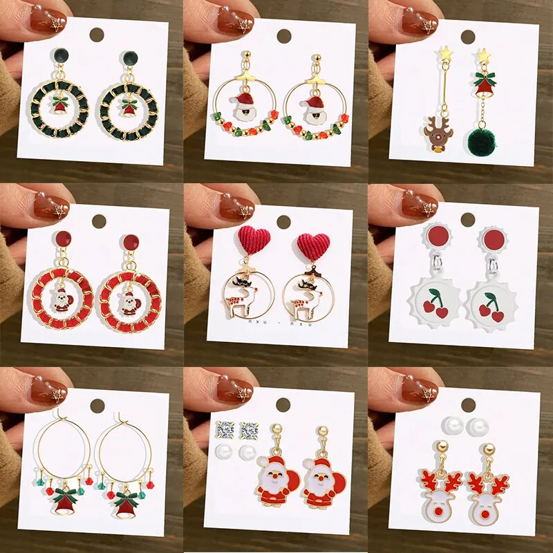 Christmas Circle Round Heart Deer Elk Pendant Earrings for Women Creative Festival Dangle Earrings Jewelry Accessories