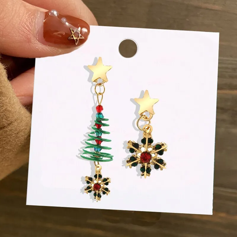Christmas Circle Round Heart Deer Elk Pendant Earrings for Women Creative Festival Dangle Earrings Jewelry Accessories