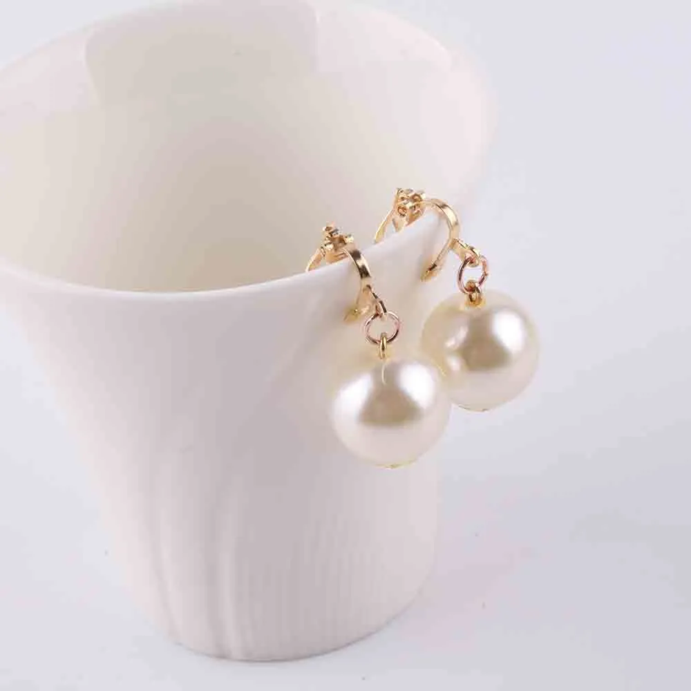Classic simple Elegant 14mm big imitation pearl clip on earrings