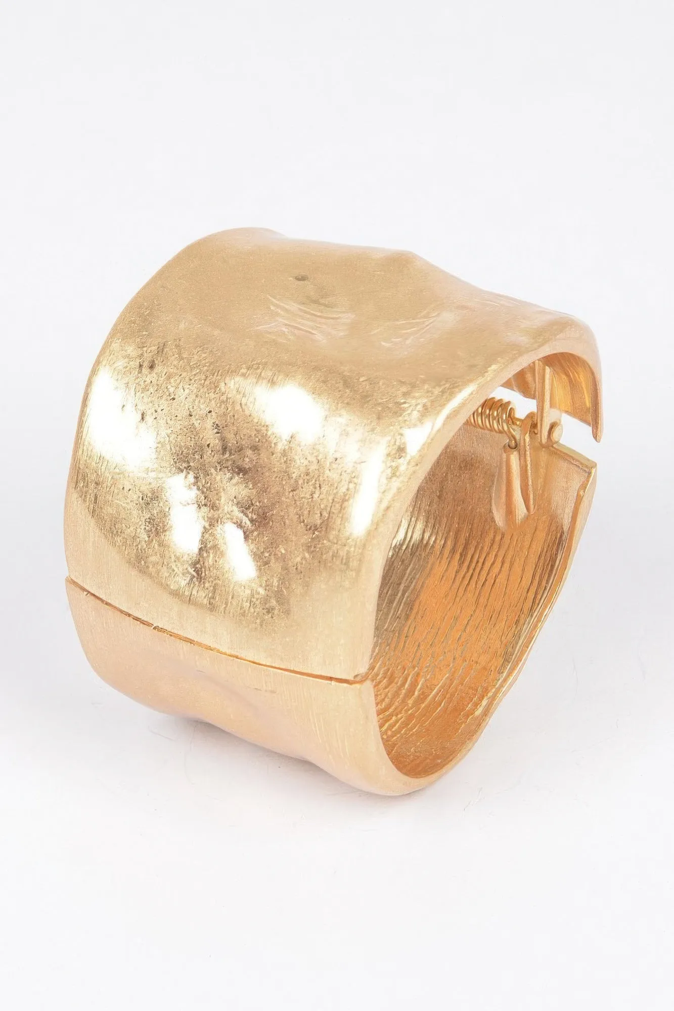 Cuff It Spring Hinge Cuff