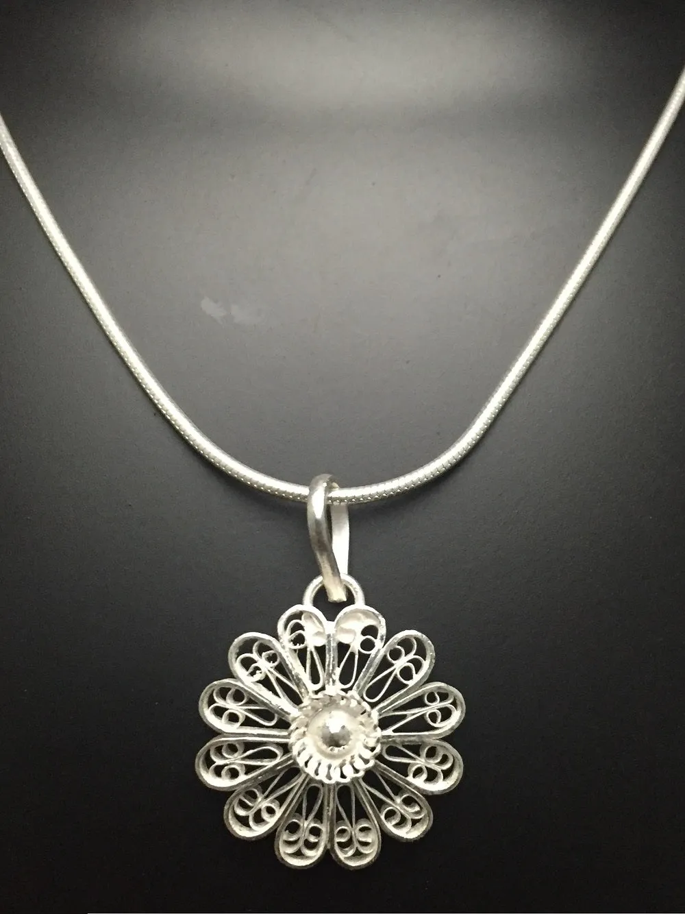Daisy Pendant Set