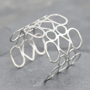 Delicate filagree circles bangle
