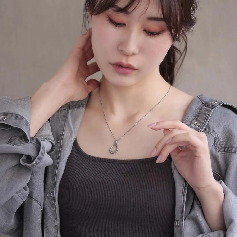 Drop Outline Necklace