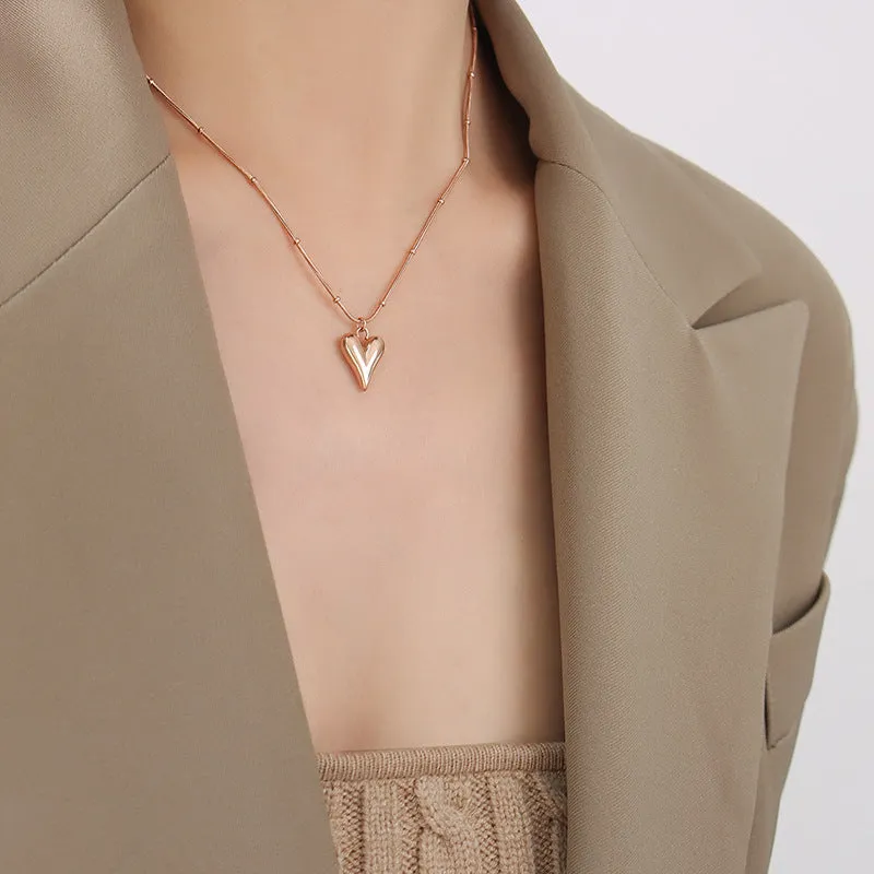 Elegant Titanium Plated Gold Necklace with Chic French Touch