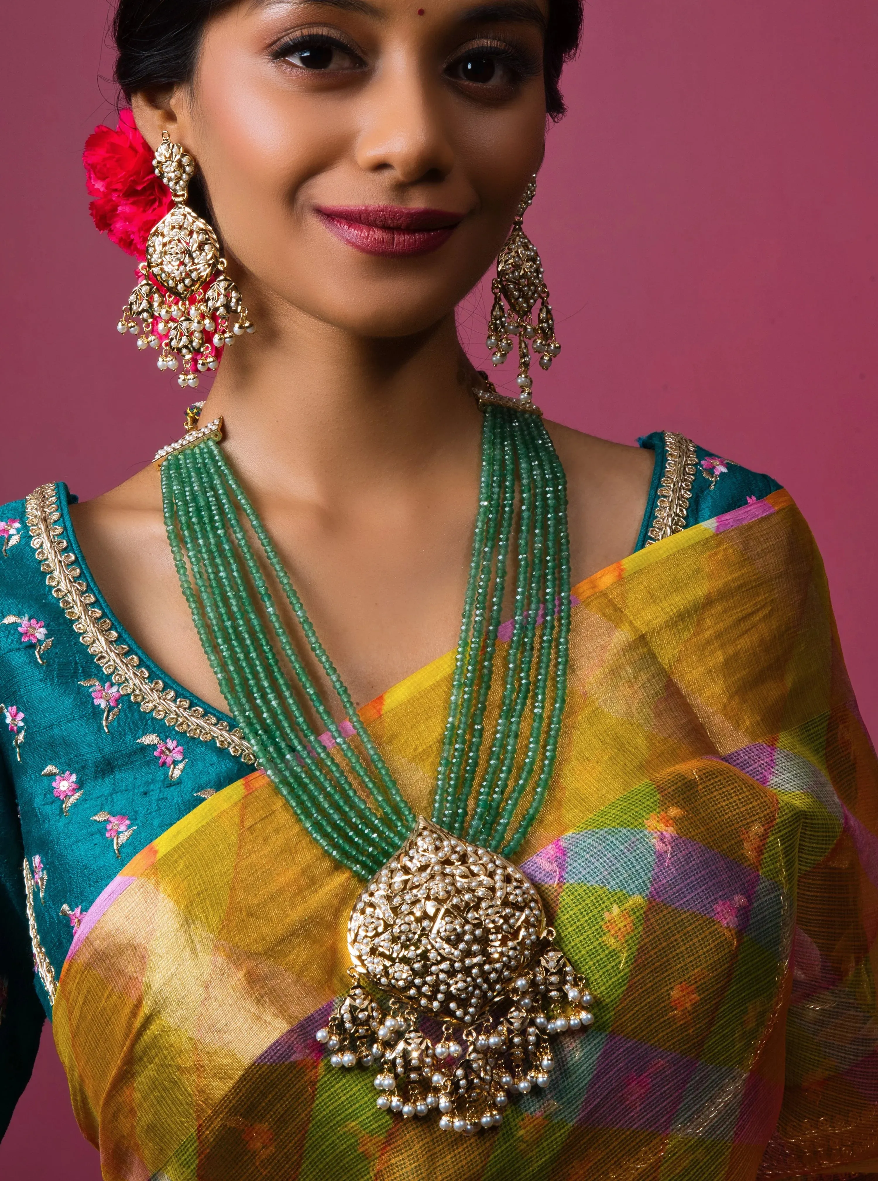 Emerald Green Elegant Jadau Bridal Ensemble (Necklace and Earrings)