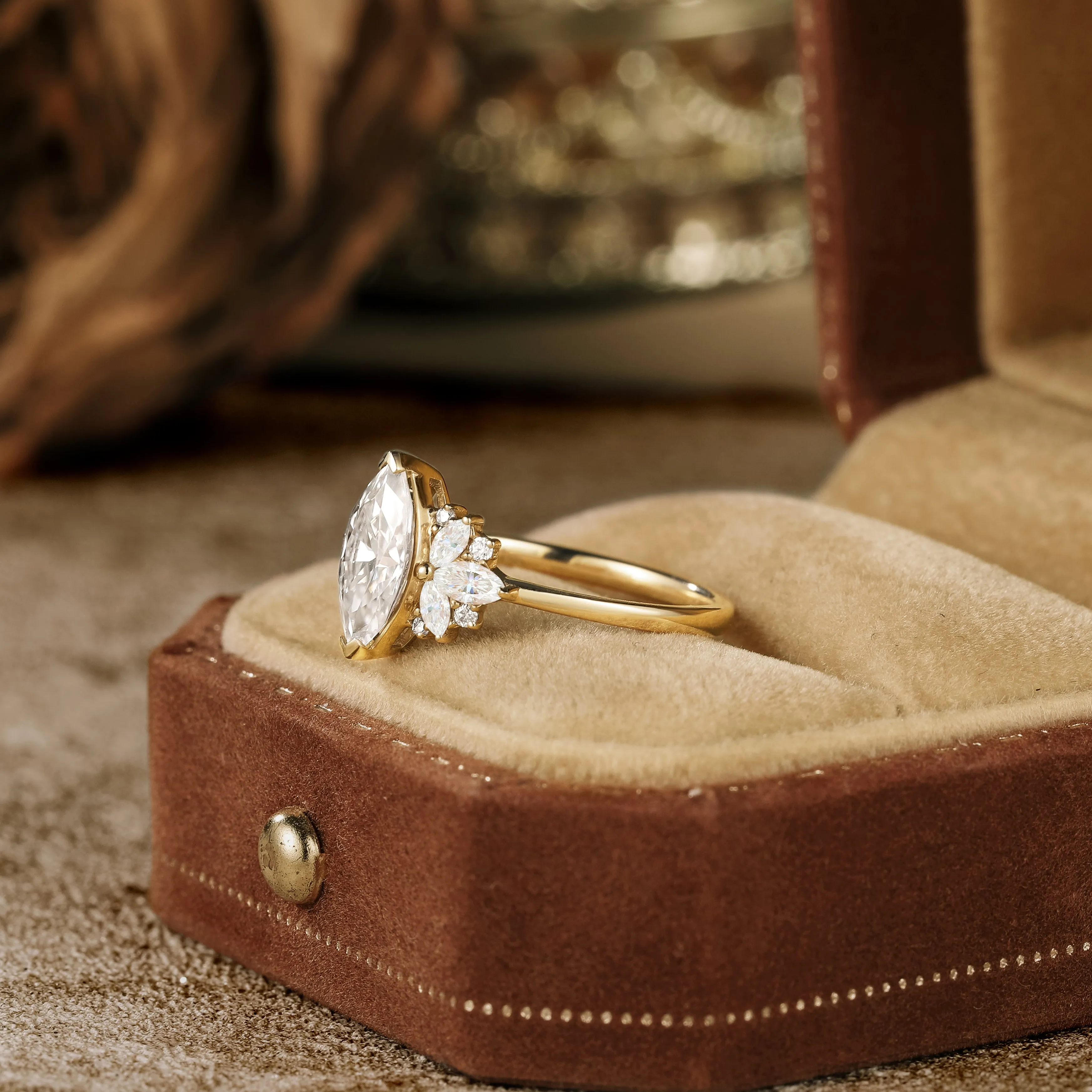 GemsMagic Graceful Marquise Cut Moissanite Ring-Aro