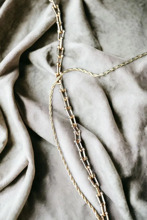 Gold Twisted And U Link Chains Set Necklace
