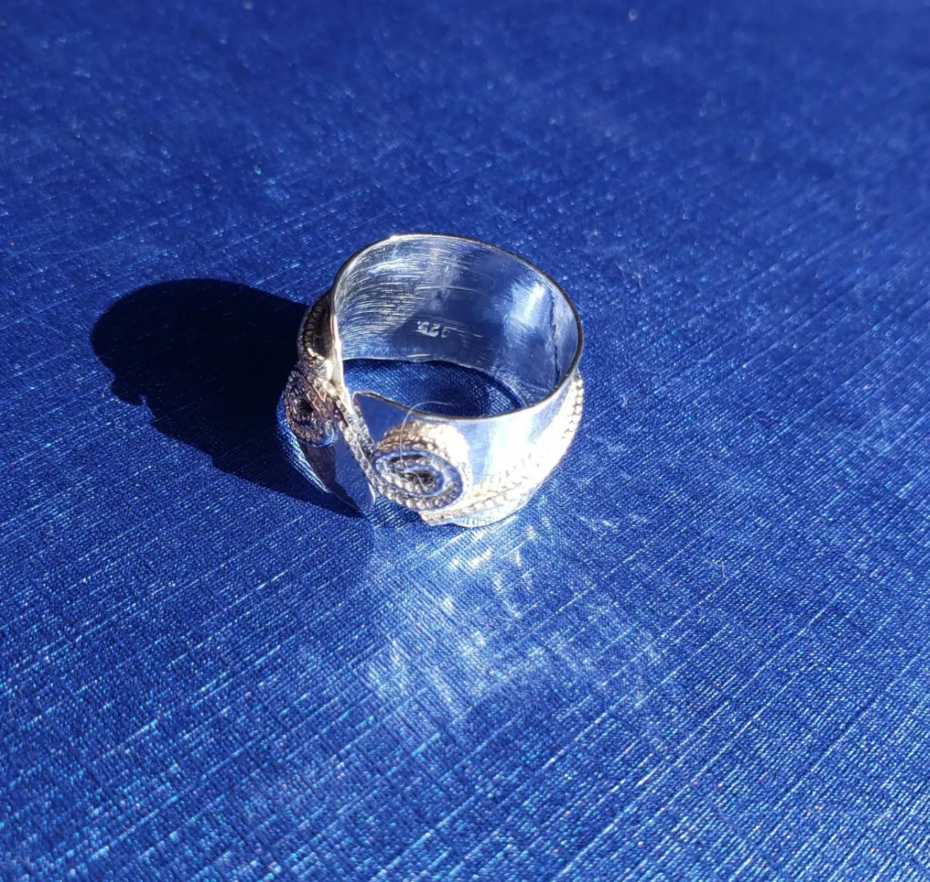 Handmade Dainty Boho Swirl Ring – Diamond-Cut Sterling Silver S-Swirl Design
