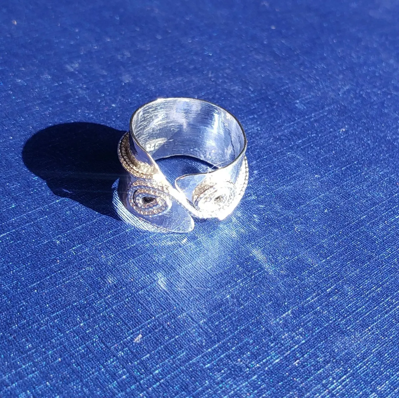 Handmade Dainty Boho Swirl Ring – Diamond-Cut Sterling Silver S-Swirl Design