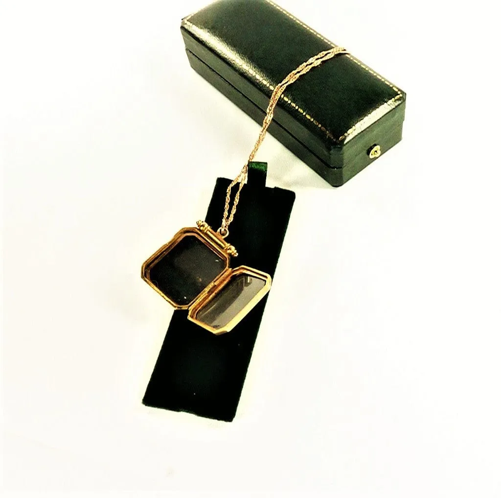 Impressive Antique Solid Gold Fully Hallmarked Keepsake Locket 1915 With Elegant Necklace