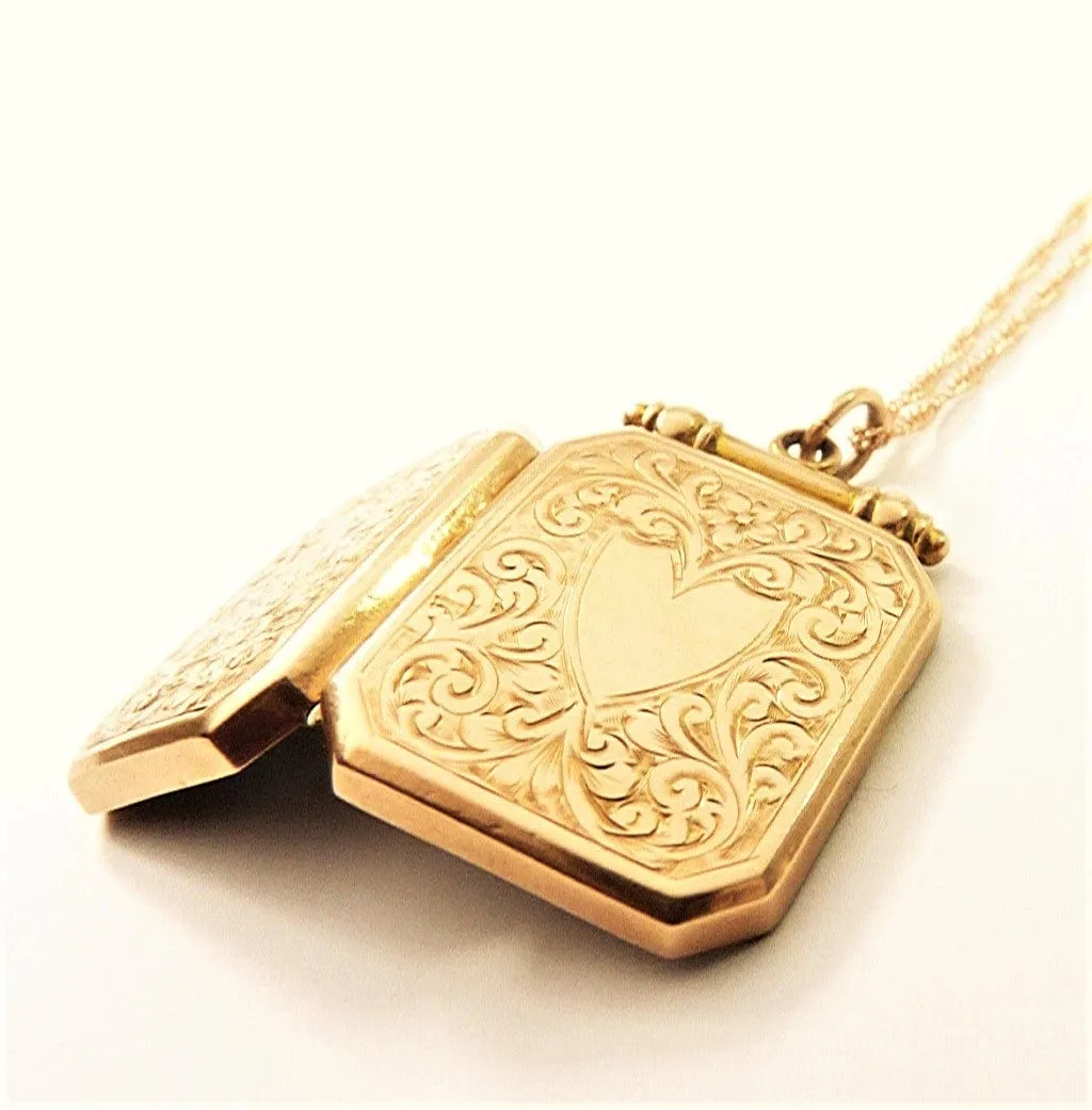 Impressive Antique Solid Gold Fully Hallmarked Keepsake Locket 1915 With Elegant Necklace