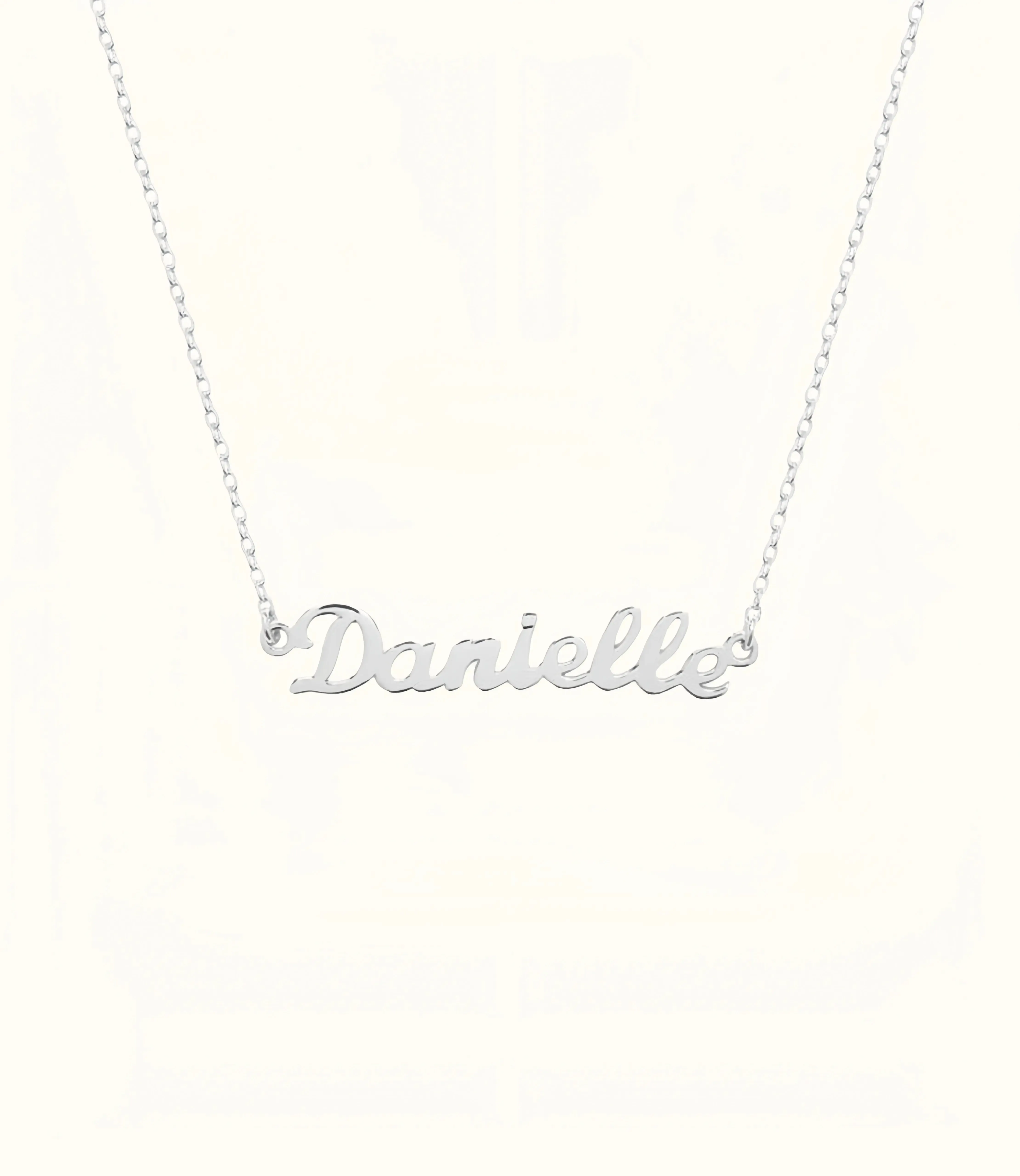 Kyerlyn Custom Name Necklaces