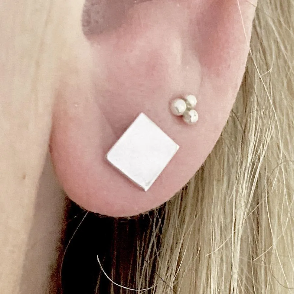 Laihas Sterling Silver Simple Studs -Polished Rhombus