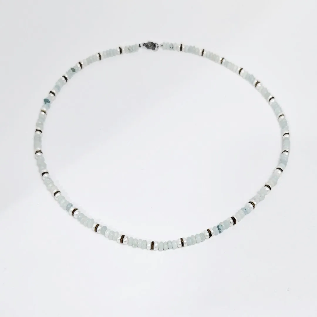 Mini Beaded Necklace with Pearls and Aquamarine Jasper