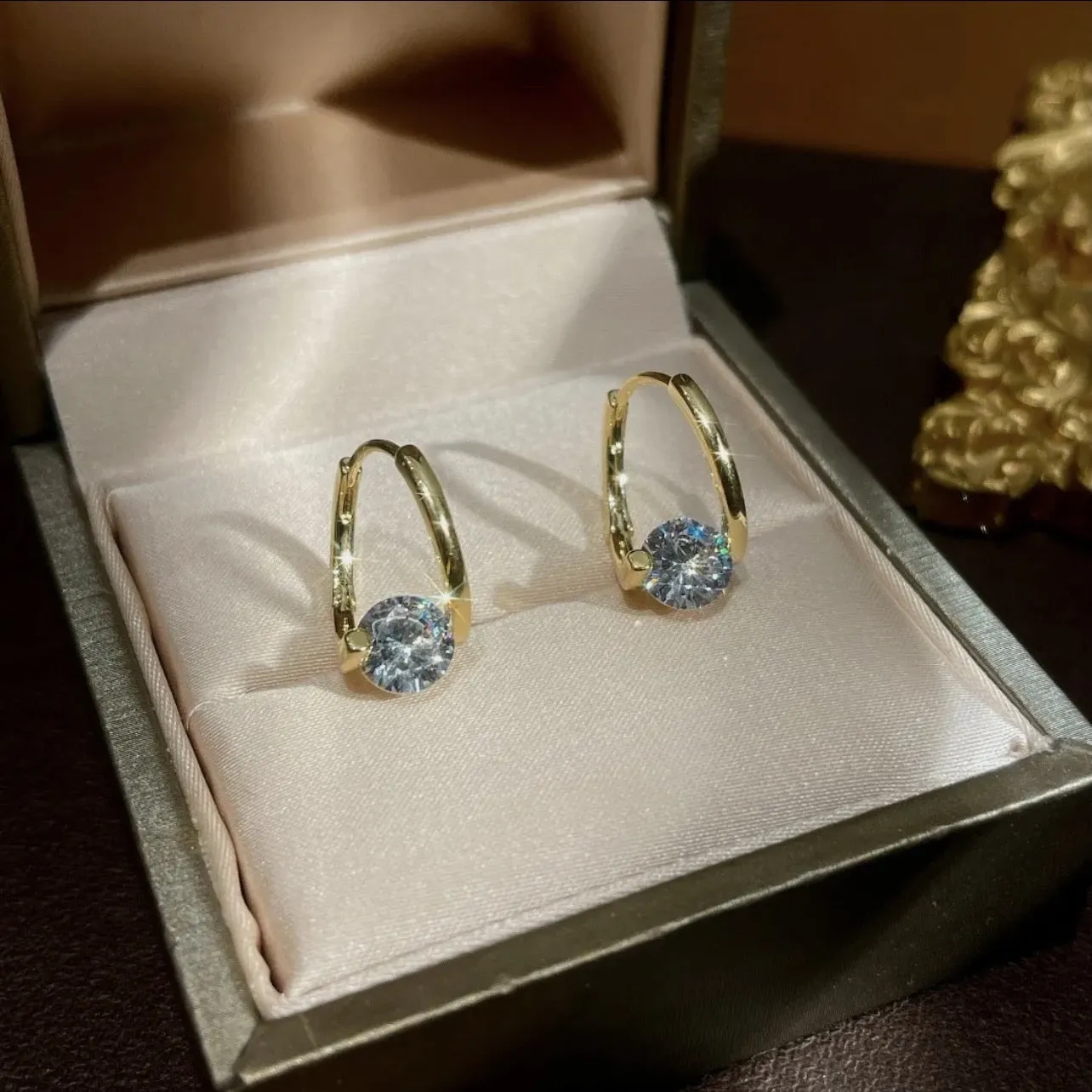 New Simple Single Zirconia Earrings For Women