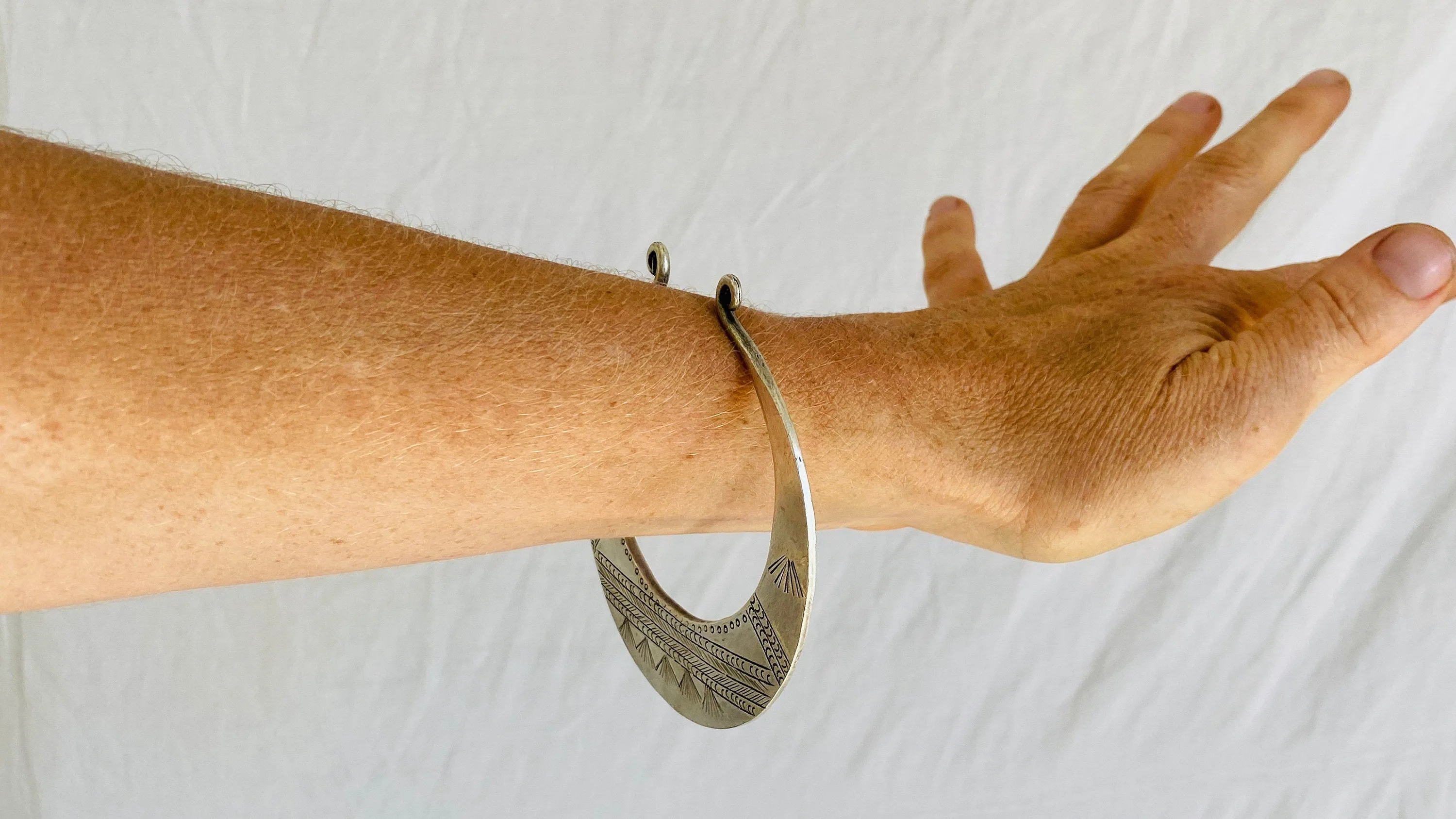 PAIR Miao Hmong Bangles Bangles. China