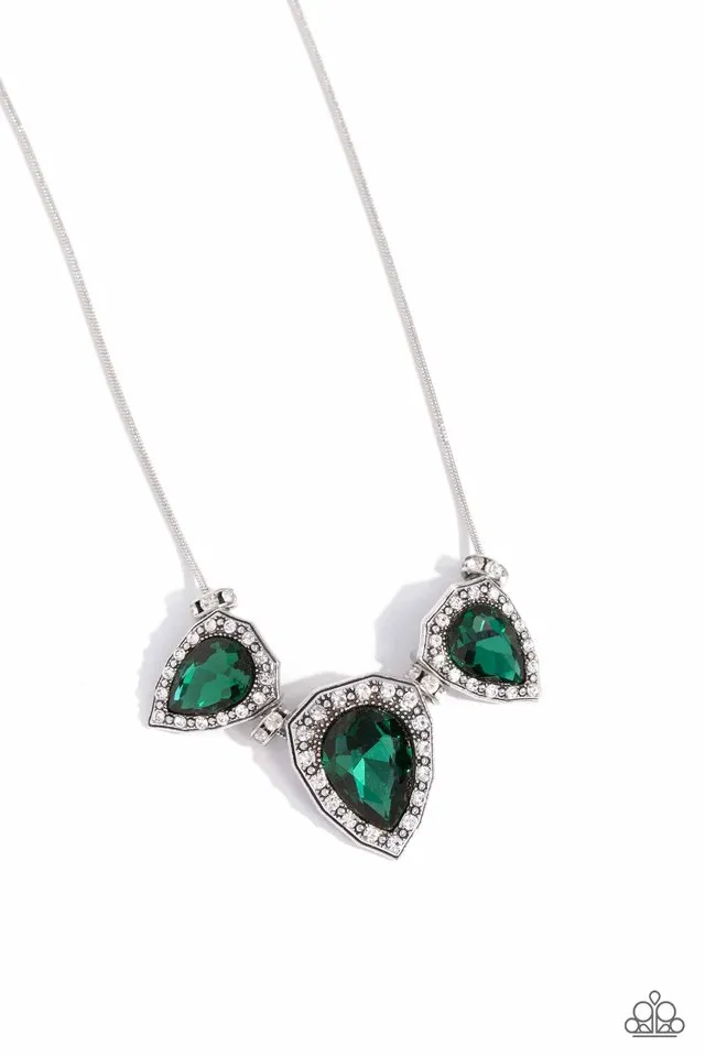 Paparazzi Necklace ~ Majestic Met Ball - Green