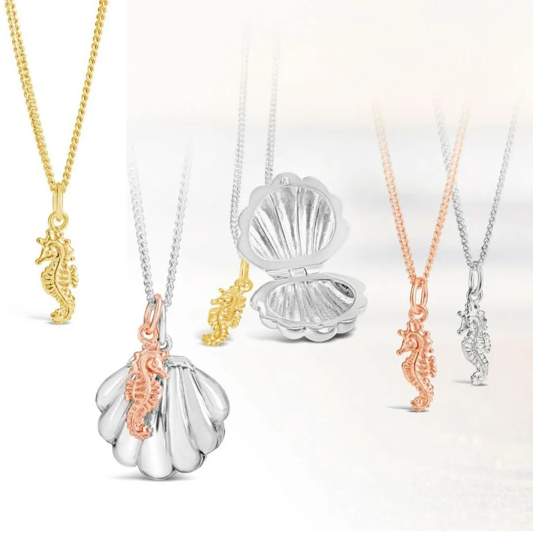 Seahorse Pendant | Gold