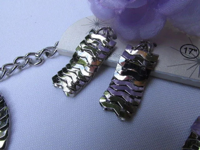 Silver Metal Links Wide Chains Multi Strand Dressy Casual 20" Necklace