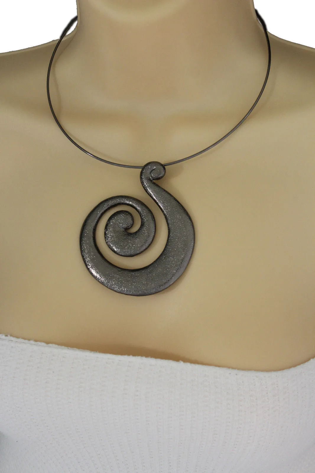 Silver Pewter Black Choker Thin Metal Snail Spin Swirl Charm Necklace Earrings Set