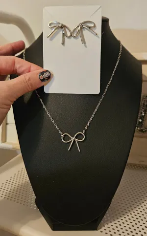 Simple Bow Necklace & Earring Set