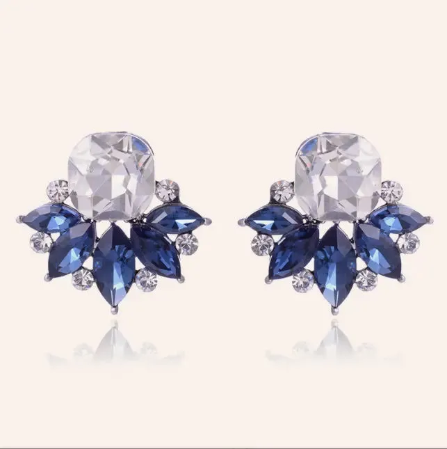 Simple Four Color Flower Stud Women Earrings