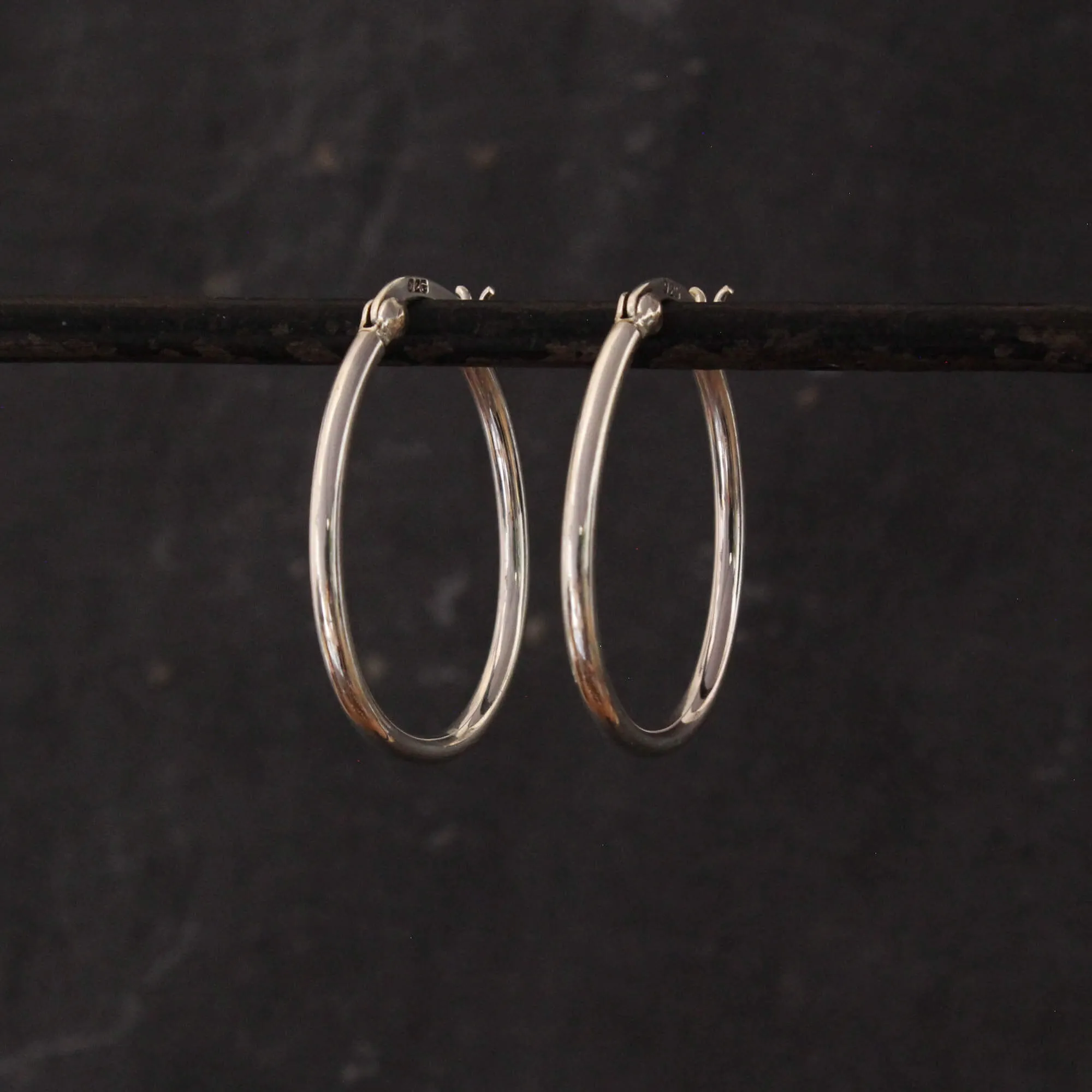 Simple Oval Hoop Earrings