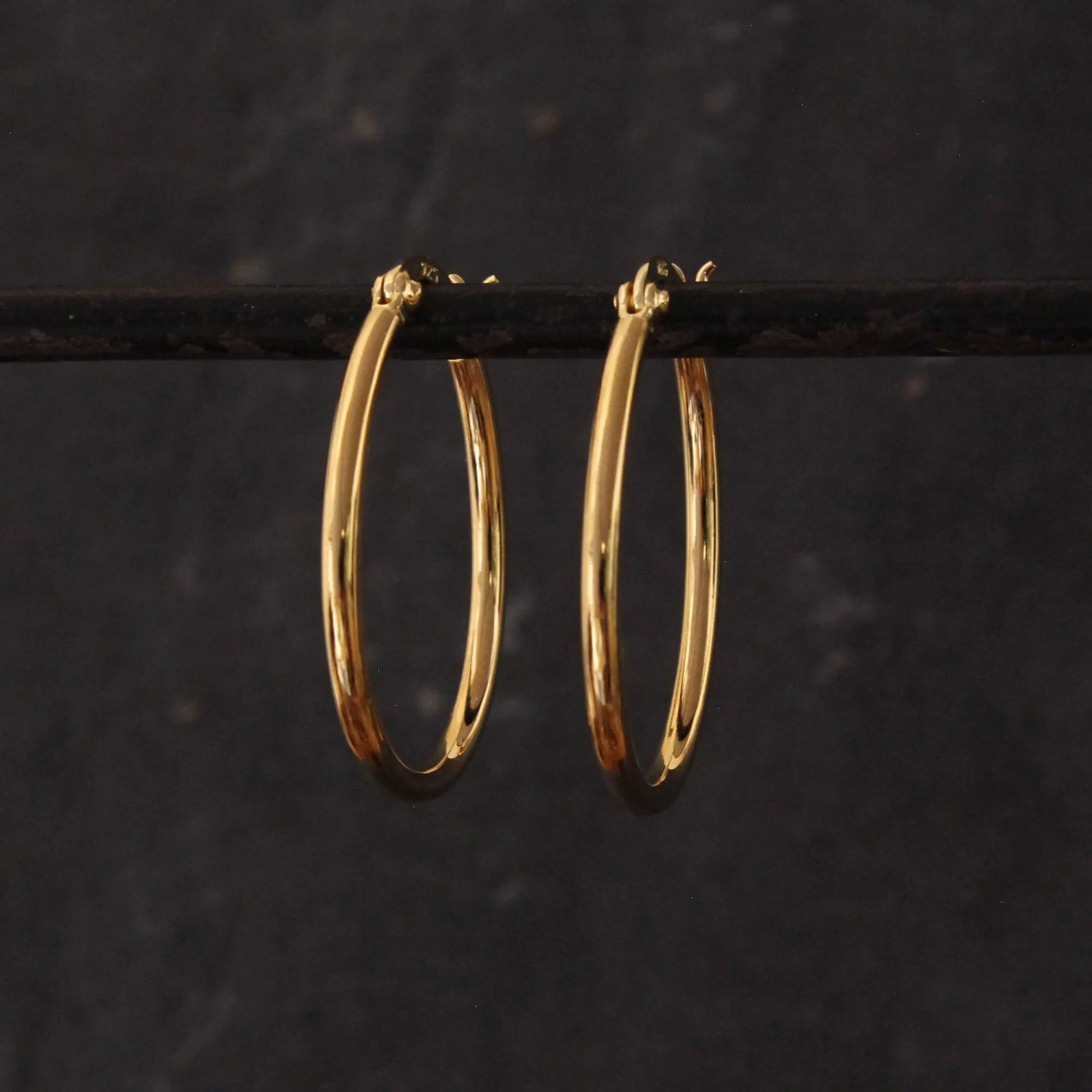 Simple Oval Hoop Earrings