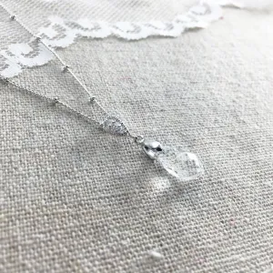 Sway Teardrop Necklace