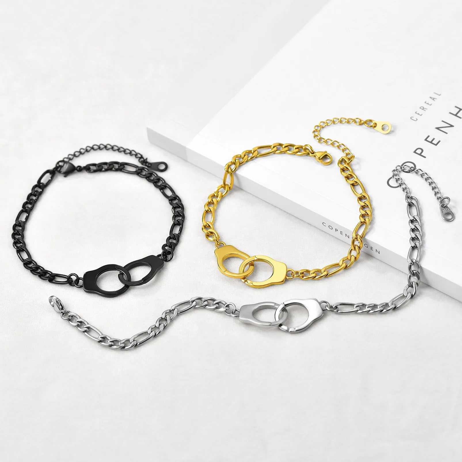 Trendy Handcuffs Design Chain Ankle Bracelet For Women