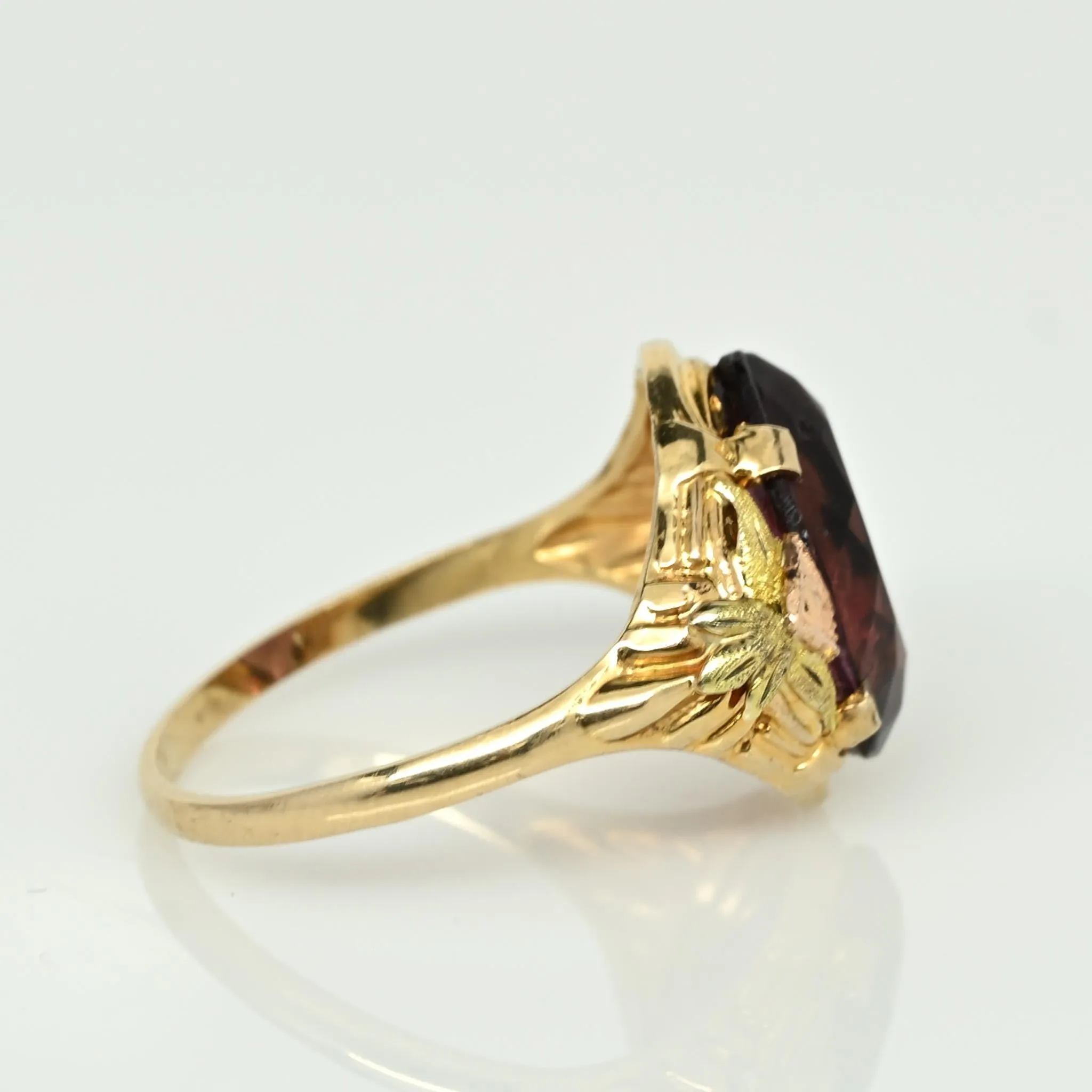 Vintage 10k Glass Ring With Rose and Yellow Gold Accents