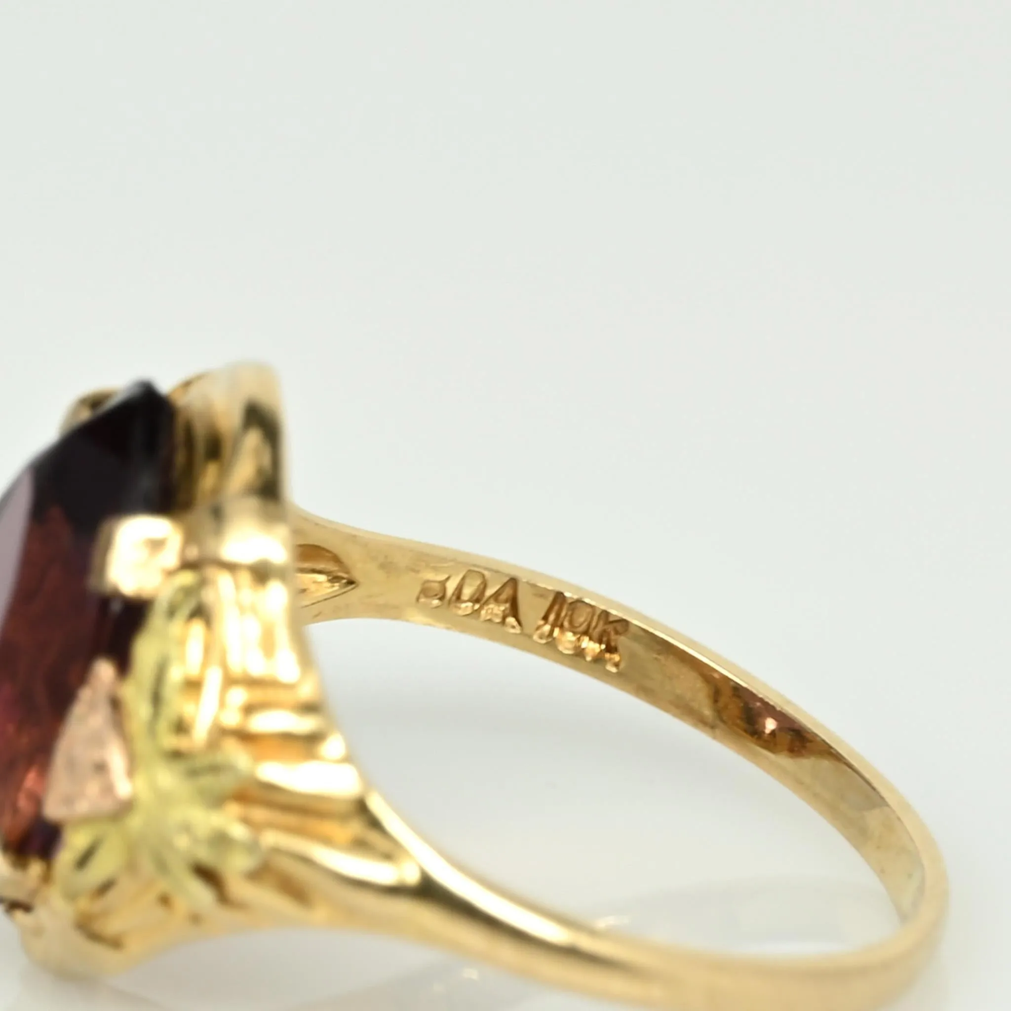 Vintage 10k Glass Ring With Rose and Yellow Gold Accents