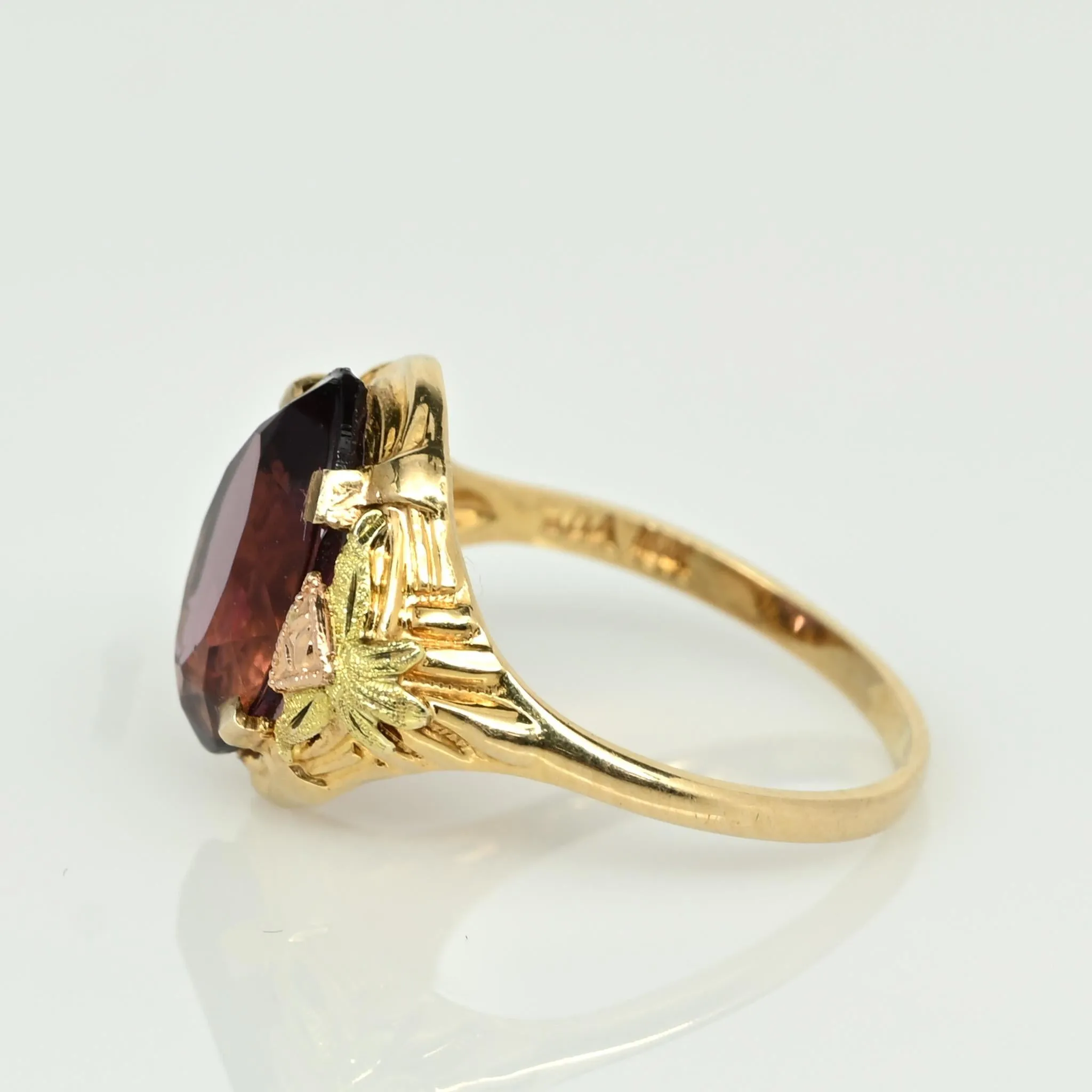 Vintage 10k Glass Ring With Rose and Yellow Gold Accents