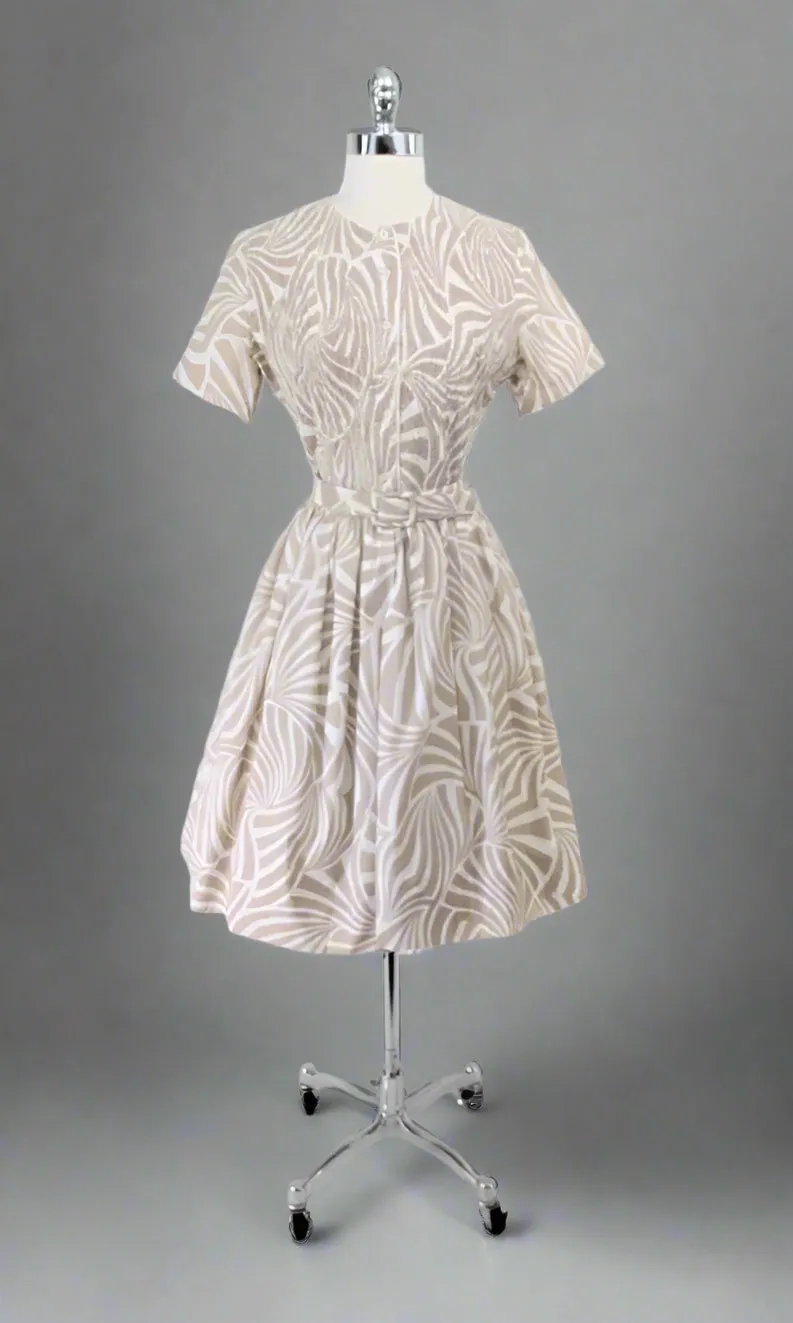 Vintage 50s 60s Modernist Stripe Full Skirt Day Dress M