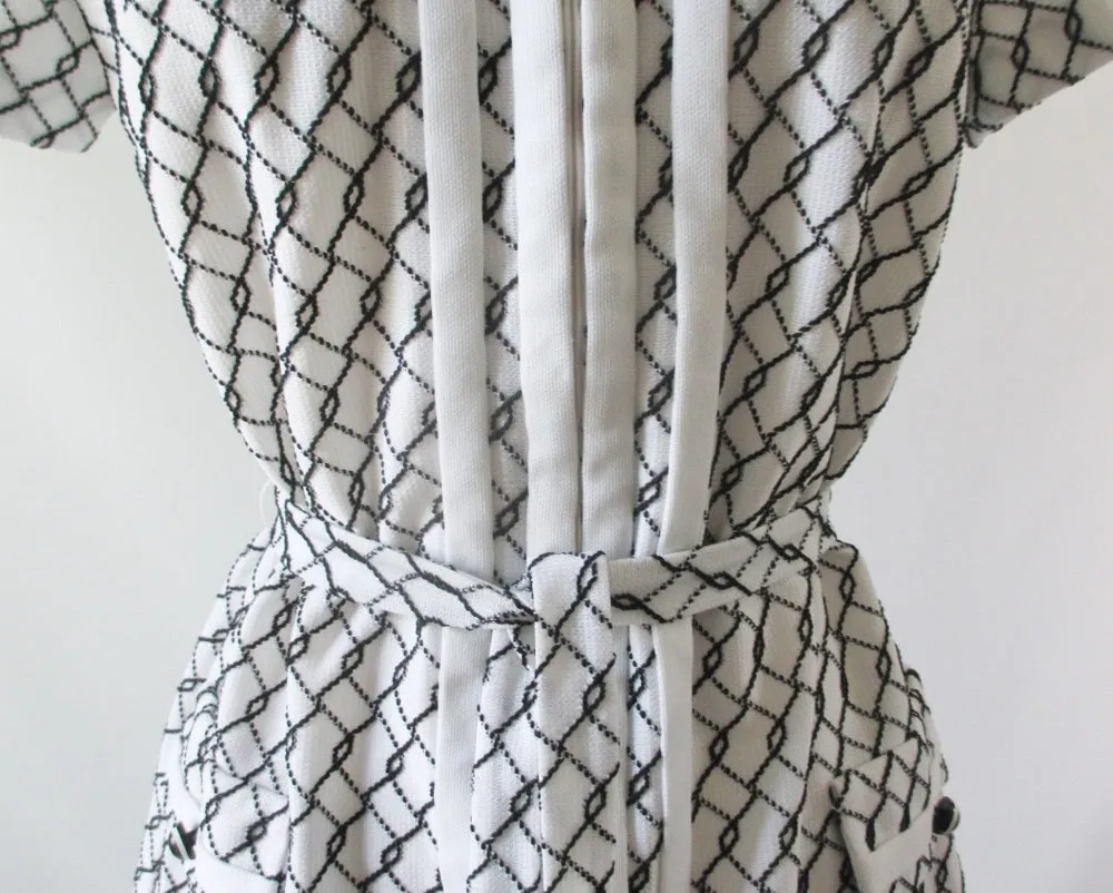 Vintage 60's Black & White Belted Shift Dress M