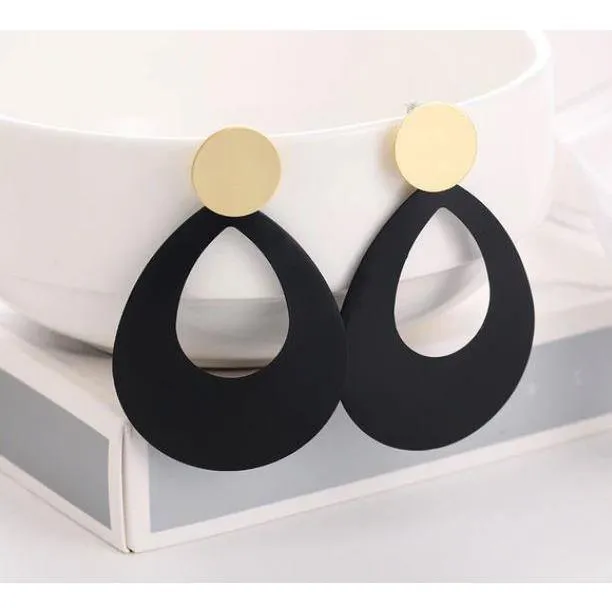 Women Golden Drop Geometric Black Long Hanging Earrings Retail