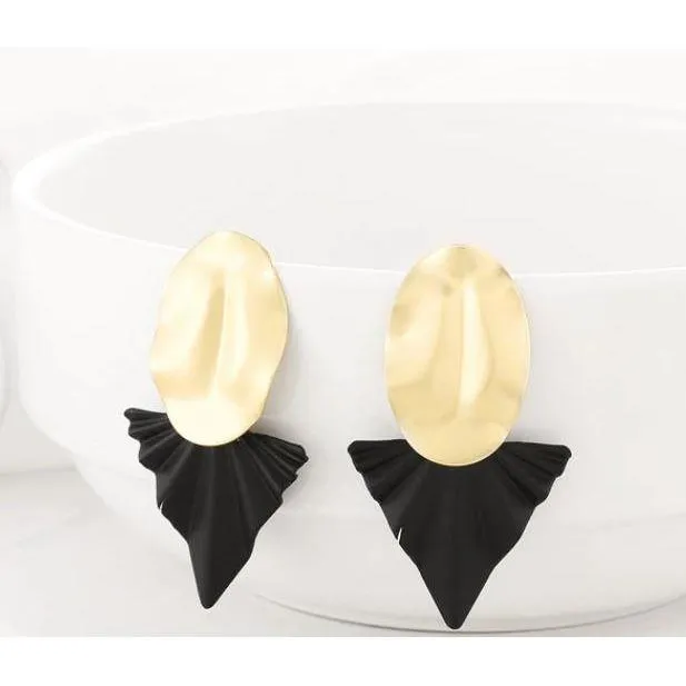 Women Golden Drop Geometric Black Long Hanging Earrings Retail
