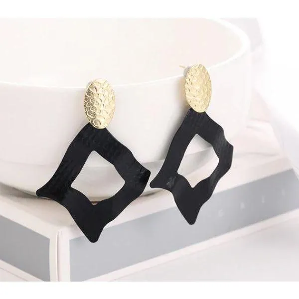 Women Golden Drop Geometric Black Long Hanging Earrings Retail
