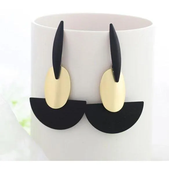 Women Golden Drop Geometric Black Long Hanging Earrings Retail
