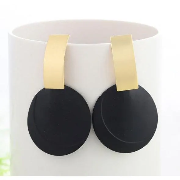 Women Golden Drop Geometric Black Long Hanging Earrings Retail
